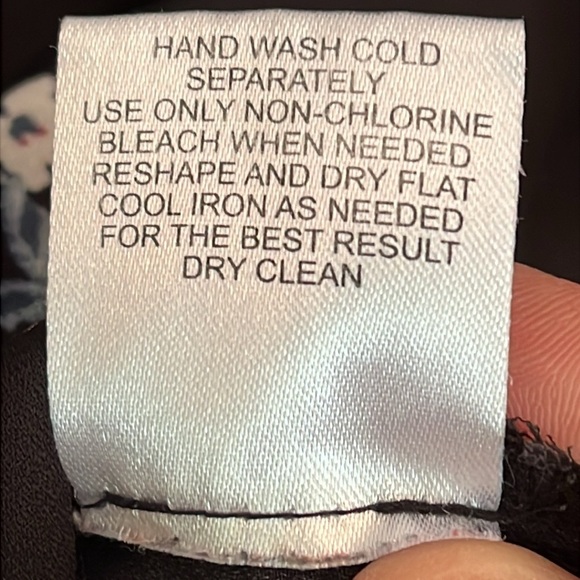 Pink Republic Rounded Neck Button Sleeve Blouse Size S - Picture 10 of 10